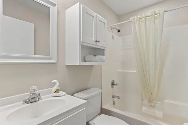 Studio, 2 Double Beds, Beach Front, Ground Floor، Sandpiper Beacon Beach Resort 2/2