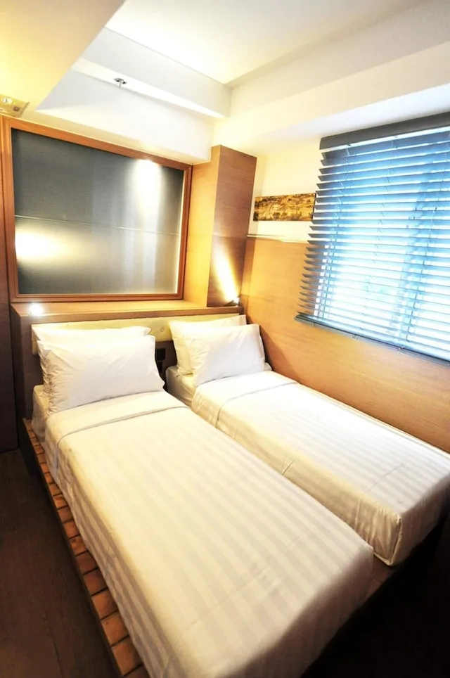 غرفة بسريرين منفصلين، Bluejay Residences 1/8