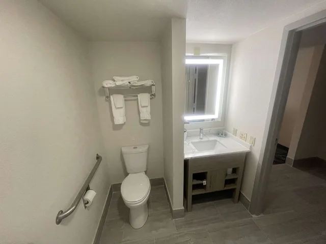 غرفة بسرير كوين، Best Western Westgate Inn 5/6