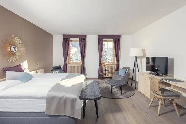 غرفة ديلوكس بسرير مزدوج، Parkhotel Margna Superior 4/8