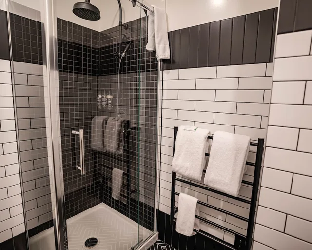 غرفة بسرير كوين، TRYP by Wyndham Wellington, Tory Street 4/4