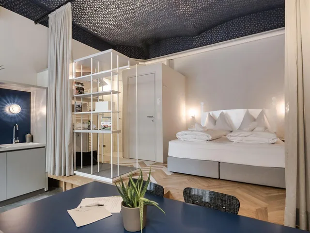 جناح جونيور بسرير كينج، Gratzlhotel Karmelitermarkt 1/1