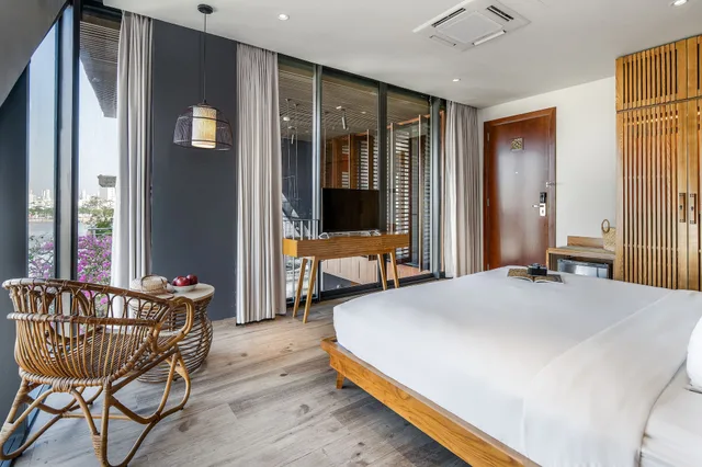 جناح ديلوكس بسرير كينج بإطلالة على النهر، Seahorse Han Market Da Nang Hostel by Haviland 3/4