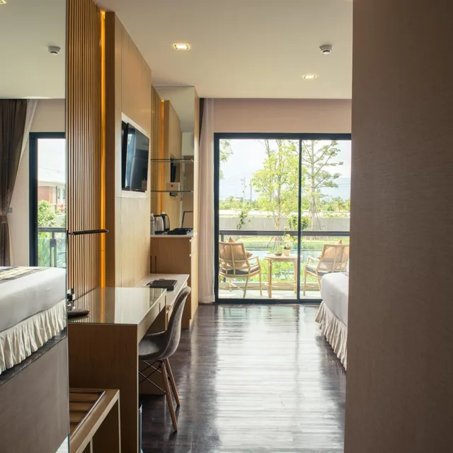 غرفة ديلوكس بسرير مزدوج بشرفة، North Hill City Resort 6/10
