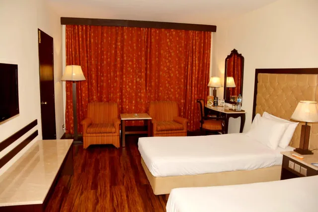غرفة بسريرين منفصلين، ISLAMABAD HOTEL(EX HOLIDAY INN) 2/2