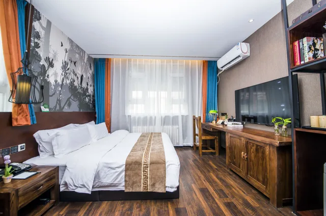 غرفة كومفورت بسرير كوين، M G Hotel 1/1