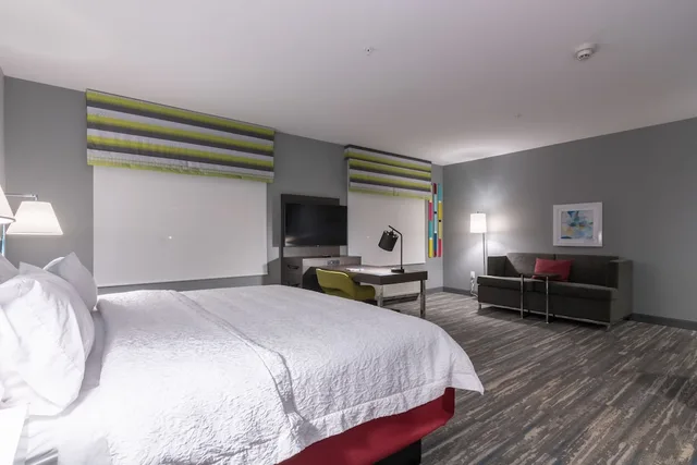 استوديو بسرير كينج مع أريكة، Hampton Inn & Suites Dallas East TX 1/6