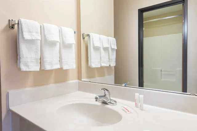 غرفة قياسية بسرير كوين لذوي الإعاقة، Days Inn by Wyndham Wooster 7/7
