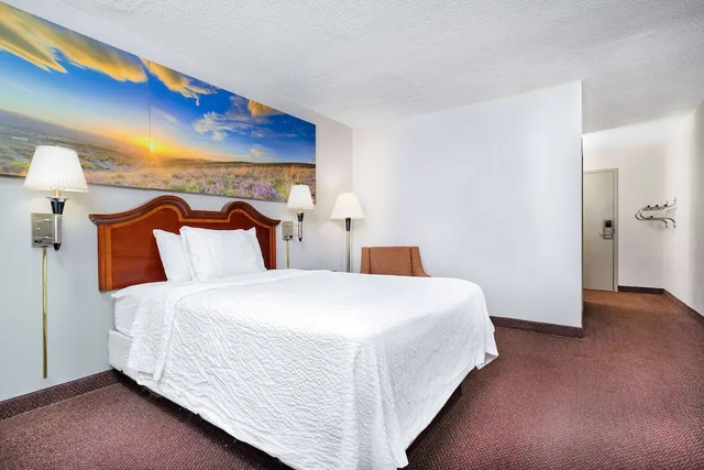 غرفة بسرير كينج، Days Inn By Wyndham Cambridge 3/10