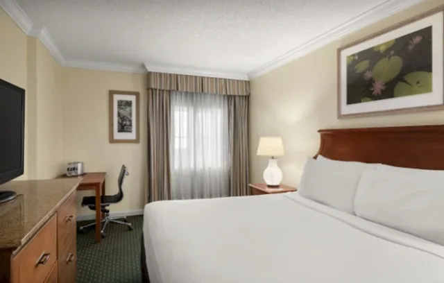 غرفة بسرير كينج، Maison Dupuy Hotel 1/6