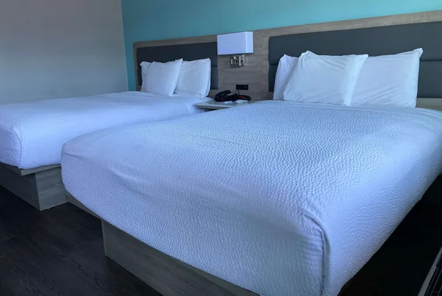 غرفة بسريرين كوين لذوي الإعاقة، Travelodge By Wyndham LAX South 8/10