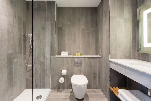 Family, 2 King Beds, Doubletree By Hilton Edinburgh Queensferry Crossing 2/3