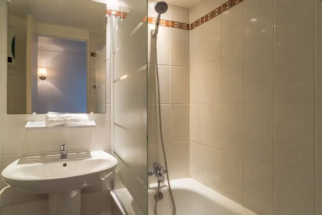 غرفة بسريرين منفصلين، Hotel the Originals Tours Sud Ambacia Ex Inter Hotel Tours Sud Ambacia 5/5