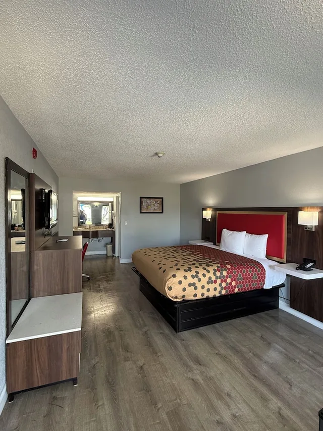 غرفة قياسية بسريرين كينج للمدخنين، Econo Lodge Ruther Glen 3/6
