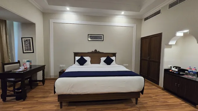 غرفة سوبيريور بسرير كينج، Ramada by Wyndham Khajuraho 2/5