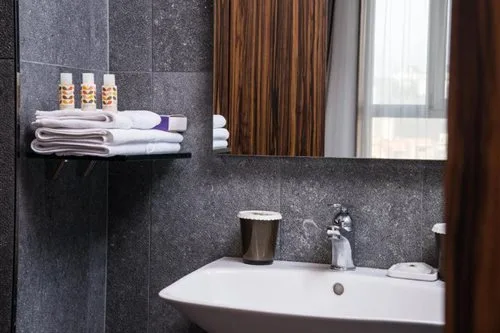 غرفة سوبيريور بسرير كينج، Hotel Leo 1/1