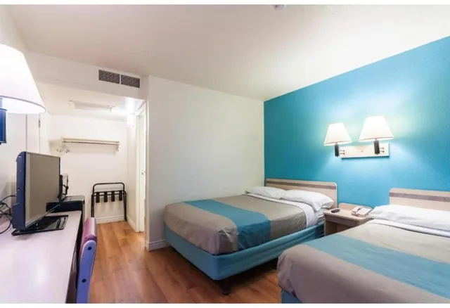 غرفة بسريرين مزدوجين، Motel6 Green River, UT 1/10