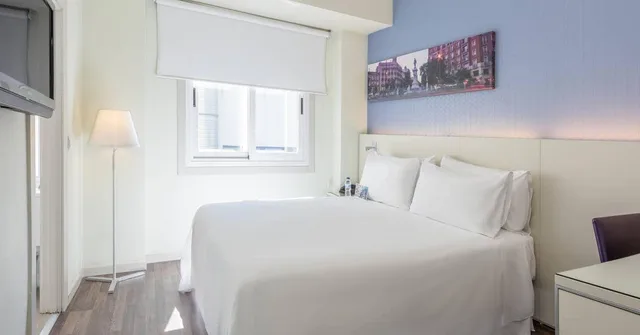 غرفة قياسية بسرير مزدوج، Libere Madrid Chamberi 6/8