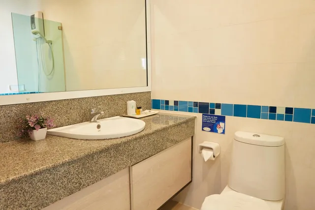 Superior, King Bed, Rhienchai Place 4/5