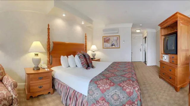 City, King Bed، Bay Landing Hotel 2/4