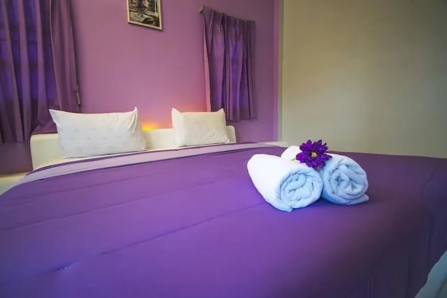 غرفة كلاسيكية بسرير كينج، Baan Suan Rojjana 2/3