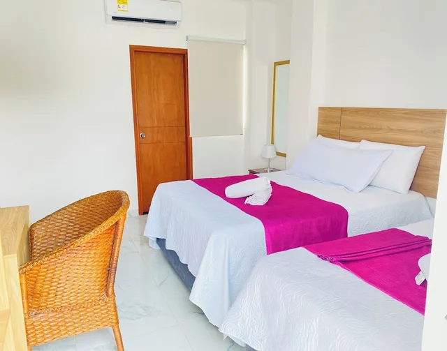 غرفة ديلوكس ثلاثية بسرير كوين وسرير فردي، Hotel Olas del Mar 3/5