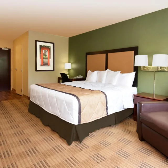 Studio, King Bed, Extended Studio Hotel Suites Los Angeles San Dimas 1/10