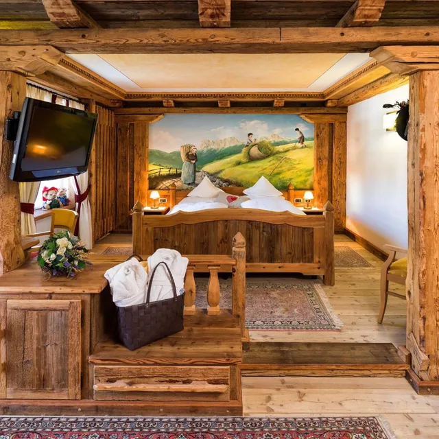 جناح، Leading Relax Hotel Maria 4/8