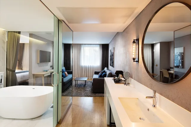 جناح ركني بسرير كينج مع أريكة، HOTEL 28 MYEONGDONG 3/4