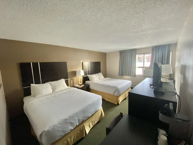 Room, 2 Queen Beds, Ramada by Wyndham Whitecourt 3/5