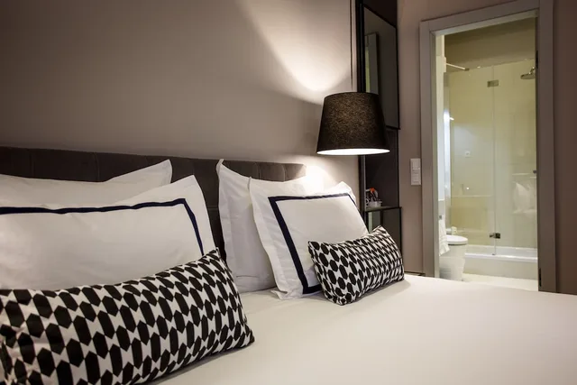 غرفة بسرير كينج بإطلالة على البحر، Hotel Osam 7/9