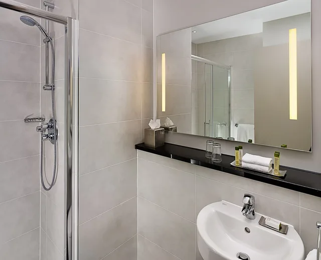 غرفة ديلوكس بسرير مزدوج وسرير فردي، DoubleTree by Hilton London Angel Kings Cross 6/9