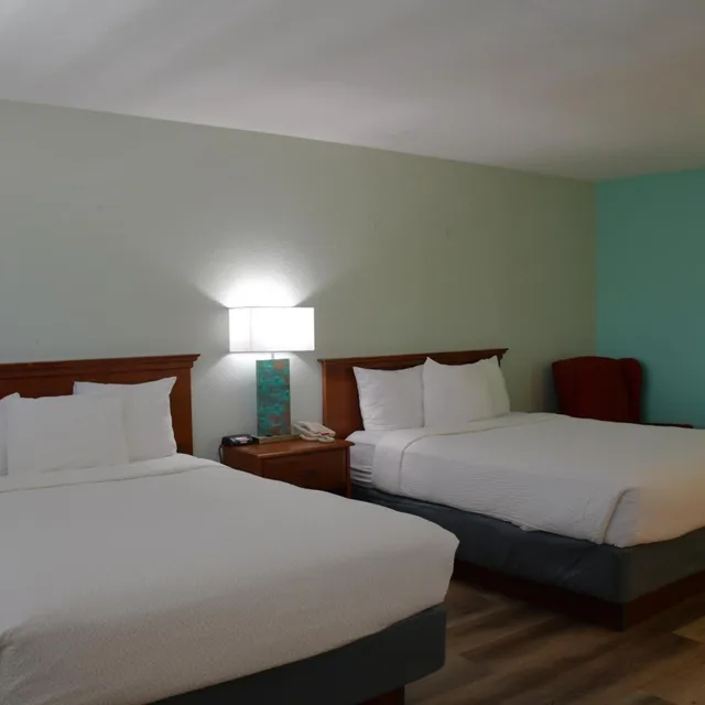 غرفة بسريرين كوين يُسمح فيها بالحيوانات الأليفة، Inn at The Waterpark 1/7