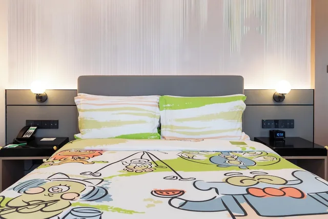Kids Suite, Theme, King Bed، Holiday Inn Shanghai Nanjing Road 13/17