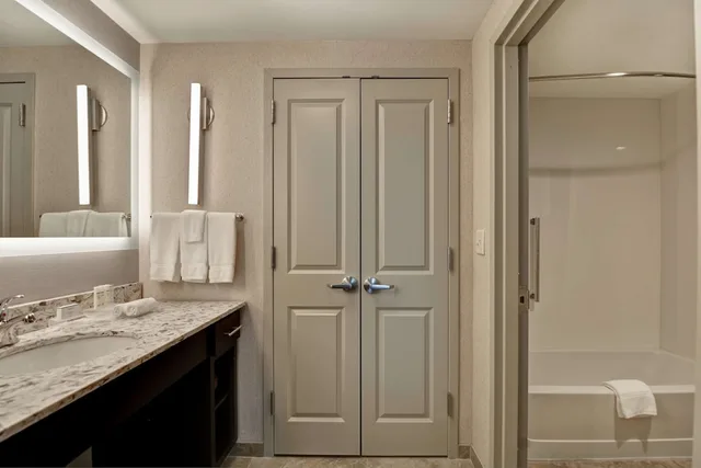 2 Bedrooms, Suite, 1 King or 2 Queen Beds، Homewood Suites by Hilton Poughkeepsie 6/7