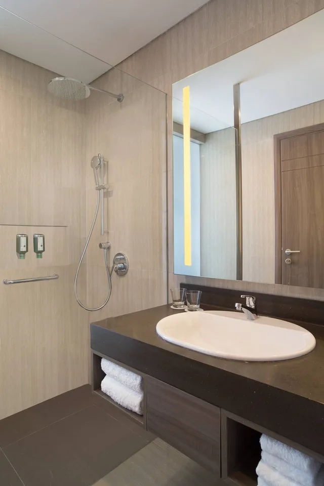 غرفة بسريرين منفصلين بإطلالة على المسبح، Fairfield By Marriott Belitung 5/6