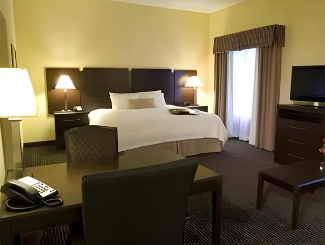 استوديو بسرير كينج مع أريكة لذوي الإعاقة، Hampton Inn Suites Orlando John Young Pkwy 1/1