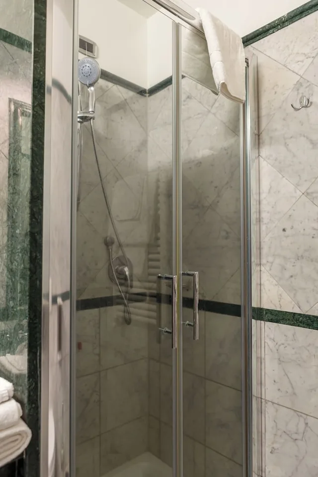 غرفة قياسية بسرير مزدوج، Hotel Villa Sofia 5/6