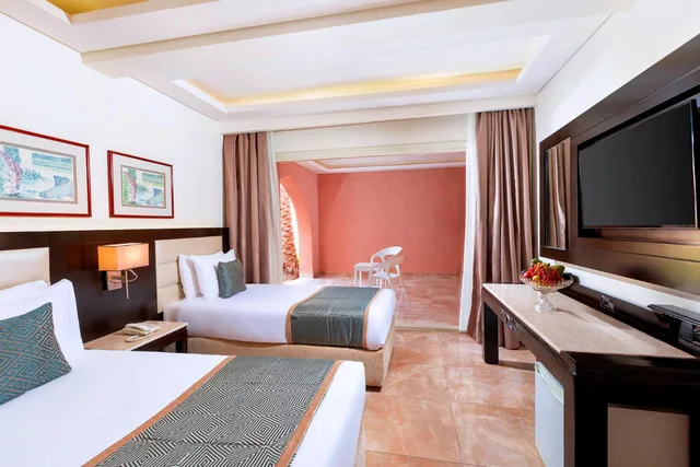 Deluxe, Family, Pool View, Pickalbatros Alf Leila Wa Leila Resort - Neverland Hurghada 2/3