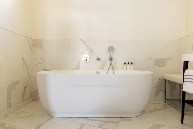Junior Suite, Classic, Normandy Hotel Paris - Saint-Honore 7/7