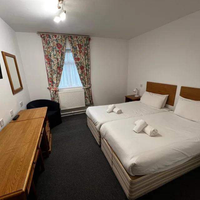 غرفة قياسية بسريرين منفصلين، Ox Hotel Carlisle 1/5