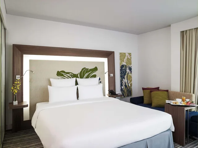غرفة بريميير بسرير كينج، Novotel Saigon Centre 5/6