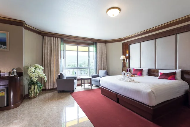 Junior, Double Bed, Erawan Hotel 5/9