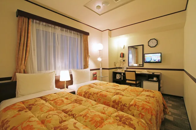 Standard, Twin Beds, Toyoko Inn Narita Airport Honkan 2/4