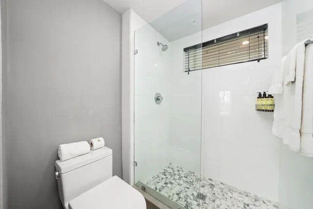 غرفة سوبيريور بسرير مزدوج، Riviera Suites South Beach 5/6