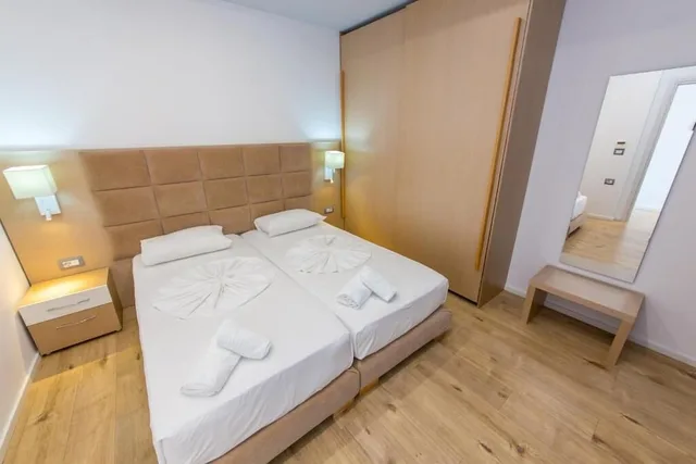 2 Bedrooms, Family, Queen and Twin Beds, Sea View, Balcony, Hotel Saranda Palace 6/10
