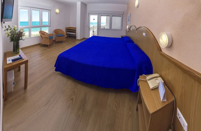 Family, 2 Double Beds, PLAYAS DE GUARDAMAR HOTEL 3/8