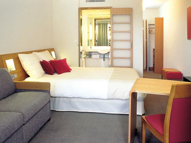 غرفة سوبيريور بسرير مزدوج، NOVOTEL BRUSSELS AIRPORT 7/10