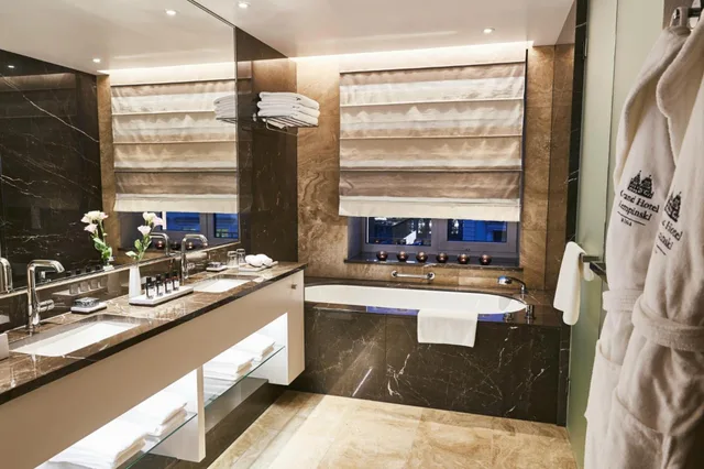 Diplomat, Suite, King Bed، Grand Hotel Kempinski Riga 3/3