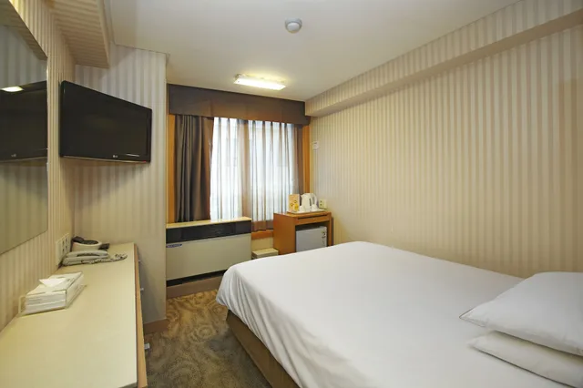Junior Double Room (NO PARKING)، Savoy Hotel Seoul Myeongdong 8/10